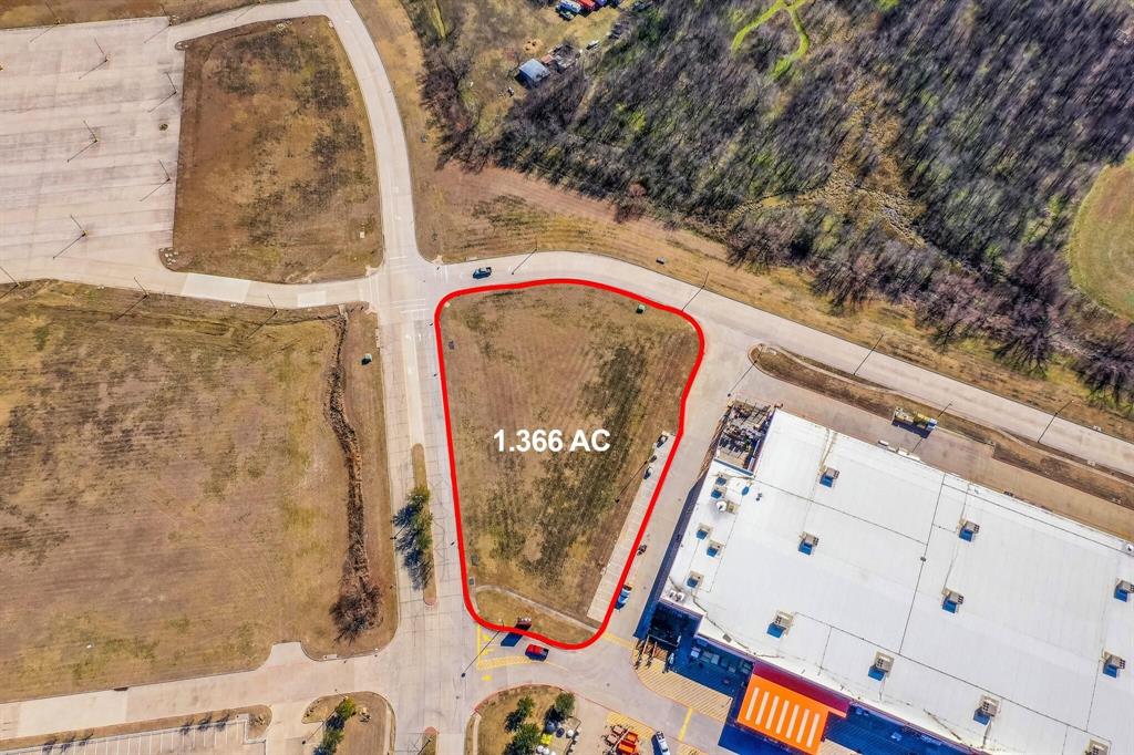 Corsicana Crossings - Commercial Sale