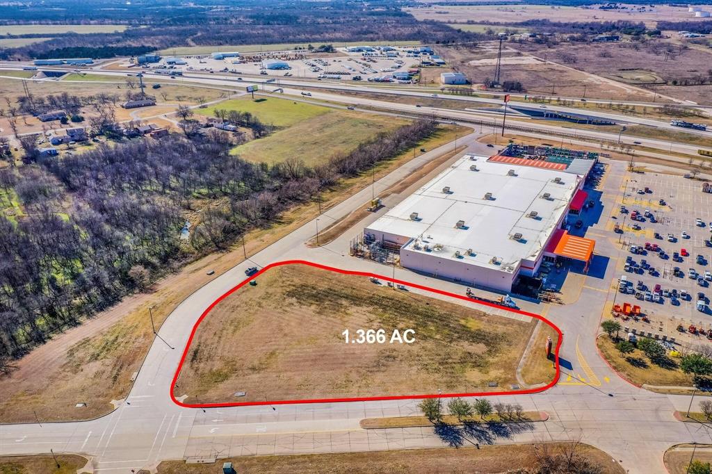 Corsicana Crossings - Commercial Sale