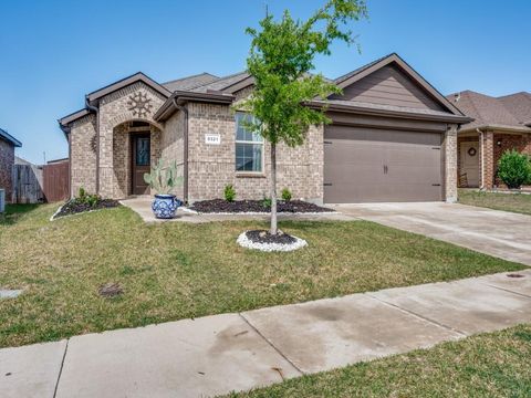 9321 Castorian Drive Fort Worth TX 76131