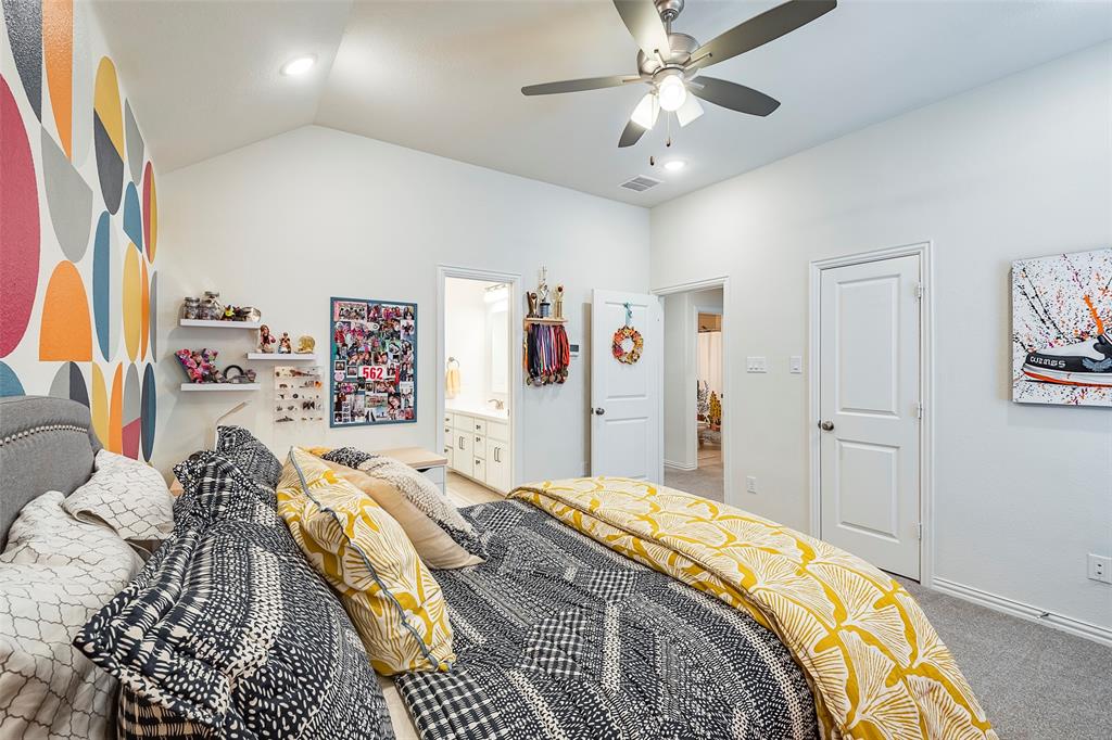 Fort Worth, Texas 76008, United States, 5 Bedrooms Bedrooms, ,4 BathroomsBathrooms,Residential,Active,127133