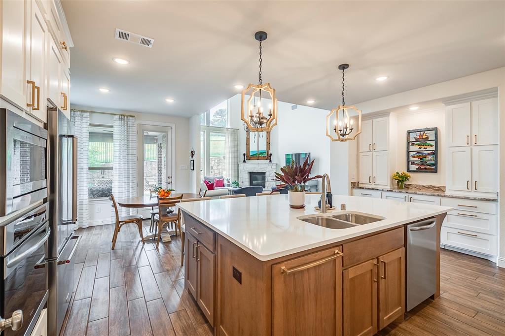 Fort Worth, Texas 76008, United States, 5 Bedrooms Bedrooms, ,4 BathroomsBathrooms,Residential,Active,127133