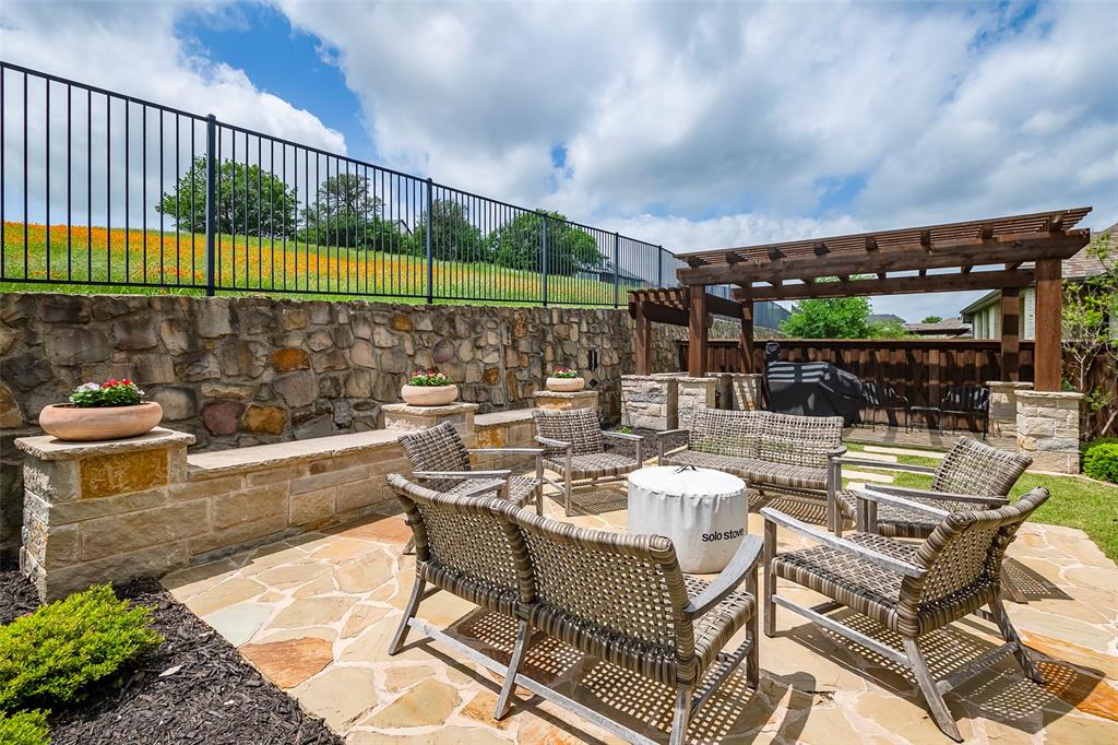 Fort Worth, Texas 76008, United States, 5 Bedrooms Bedrooms, ,4 BathroomsBathrooms,Residential,Active,127133