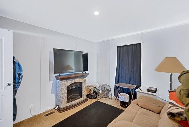 Elijah Emberson Abs 275 - Residential