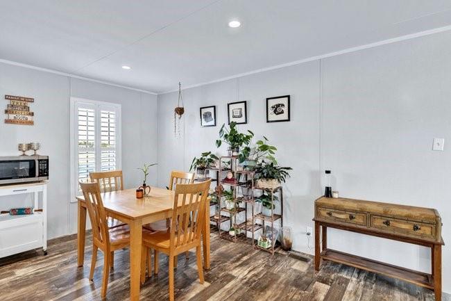 Elijah Emberson Abs 275 - Residential