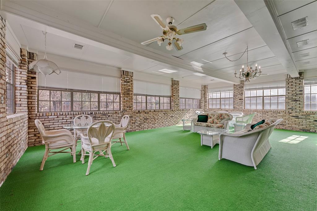 Woodland Hills Colleyville - Residential