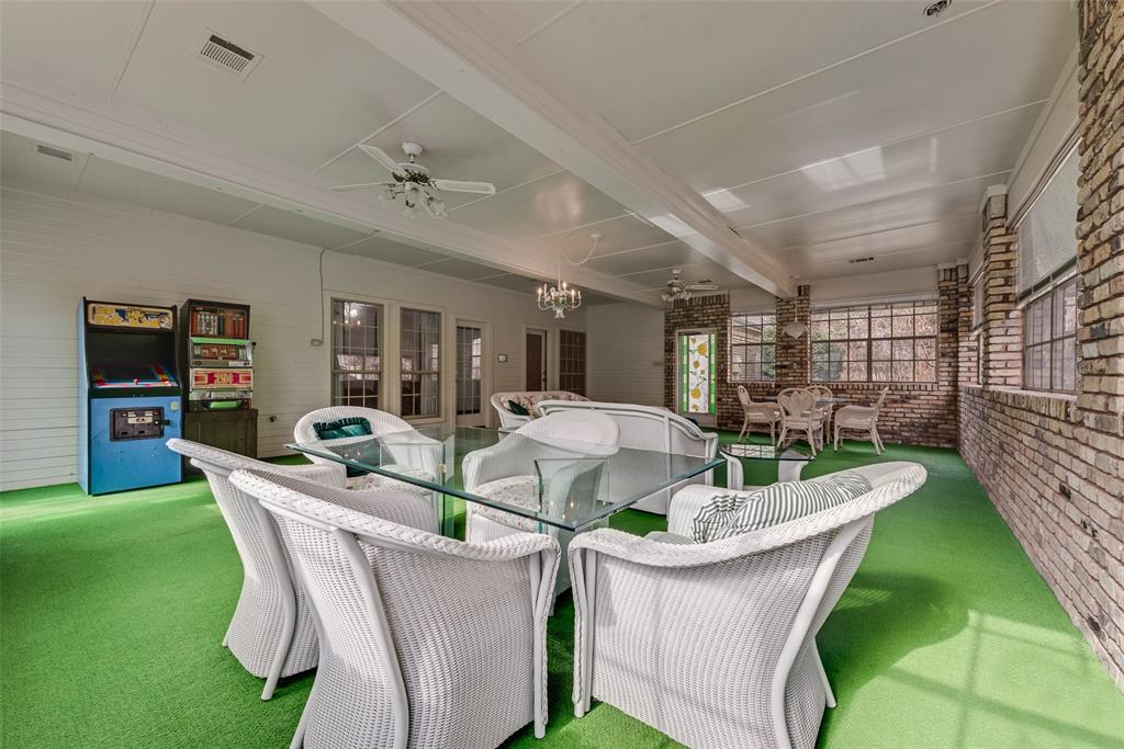 Woodland Hills Colleyville - Residential