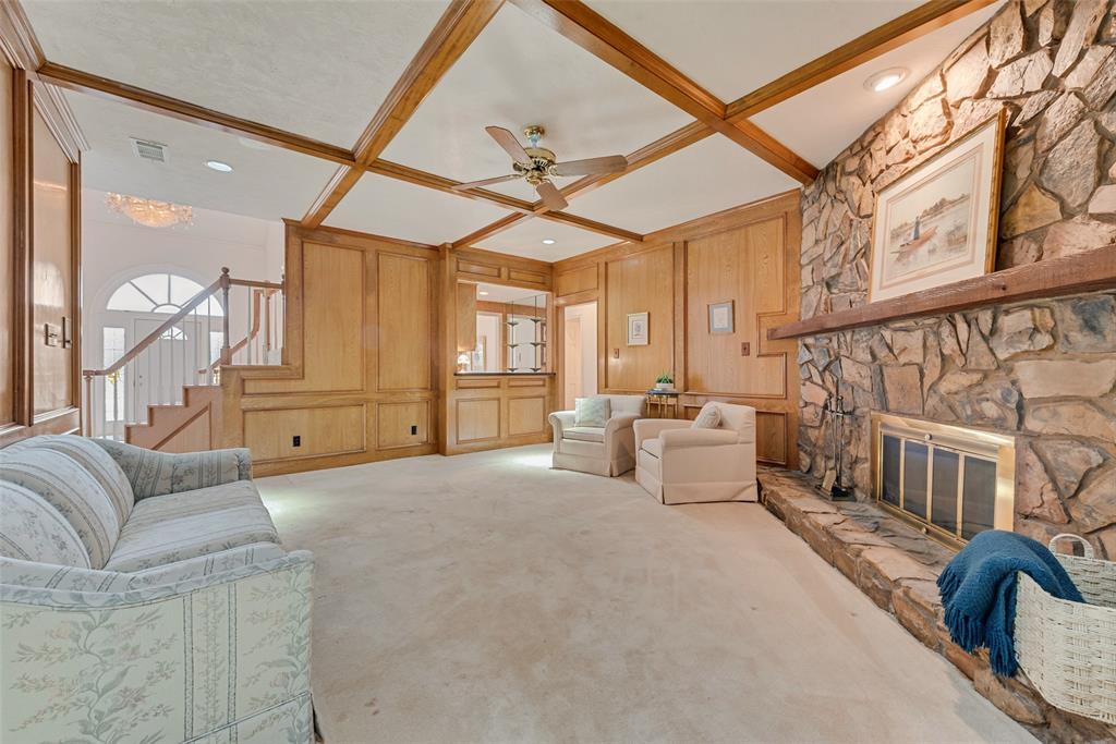 Woodland Hills Colleyville - Residential