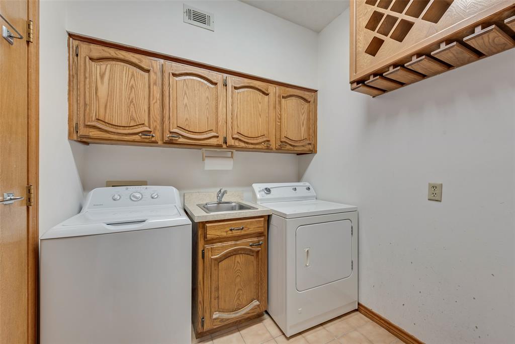 Woodland Hills Colleyville - Residential