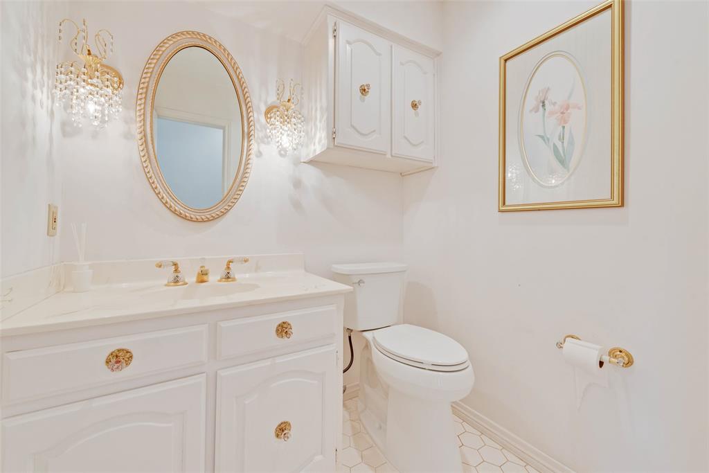 Woodland Hills Colleyville - Residential