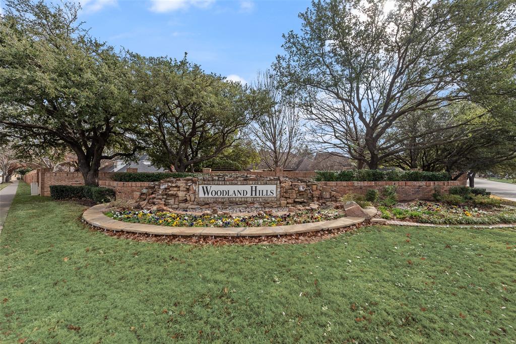 Woodland Hills Colleyville - Residential