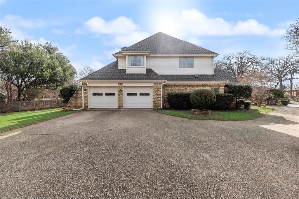 Woodland Hills Colleyville - Residential