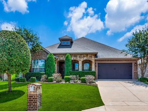 Photo of 10961 Silver Horn Drive, Fort Worth, TX 76108 (MLS # 21286255)