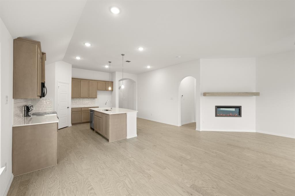 Summer Crest - Residential