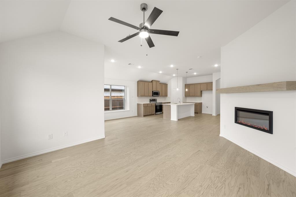 Summer Crest - Residential