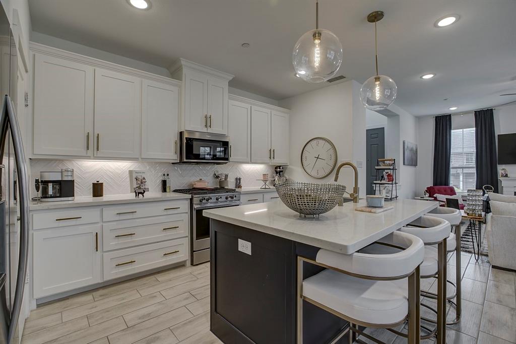 Ridge View Twnhms - Residential Lease