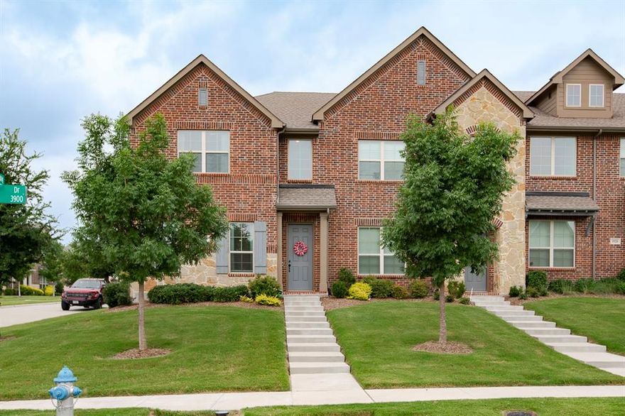 Gorgeous, light contemporary townhome in super convenient S. McKinney neighborhood. One owner, almost new, very well cared for corner unit - extra light & bright w-lots o' windows. Huge family room is open to the Highly Upgraded, Gourmet Kitchen that boasts abundant counters & cabinets, pot & pan drawers, awesome gas range with a griddle, trash can pull out drawer, huge island with quartz counters, extra large Pantry & Farmhouse Sink. New luxury plank vinyl throughout 1st floor. Upstairs features a large primary suite w-gorgeous bathroom that is appointed with lots of counterspace & a Texas sized shower. Large walk in closet is NOT in the bathroom! The other 2 bedrooms are split with a loft-gameroom separating them from the primary bedroom. This home has an oversized 2 car garage (fits F-150 + SUV), great storage closet, upgraded fixtures & hardware and a convenient study-homework nook. Only look at this home if you plan to treat it with care as the owner has kept it very nice. Dogs case by case.