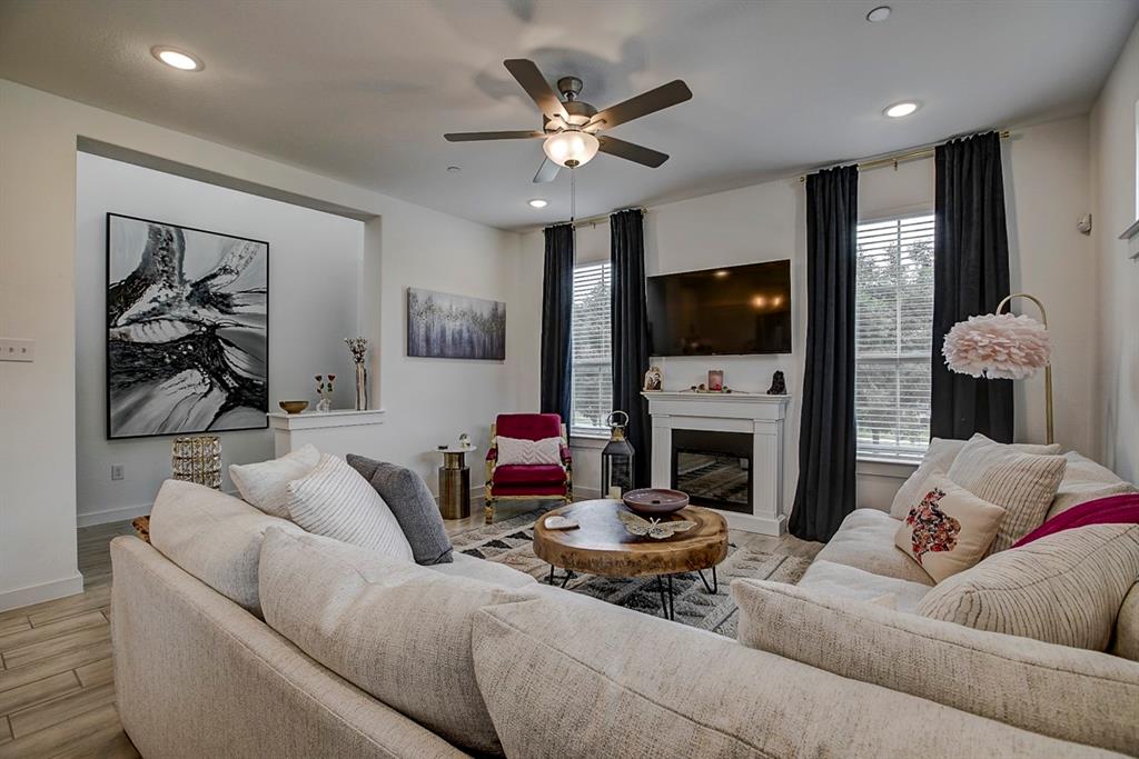 Ridge View Twnhms - Residential Lease