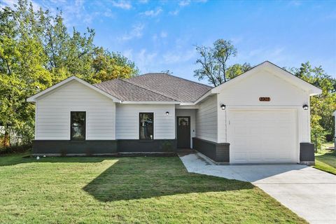 Photo of 3907 Simonds Street, Greenville, TX 75401 (MLS # 21217571)