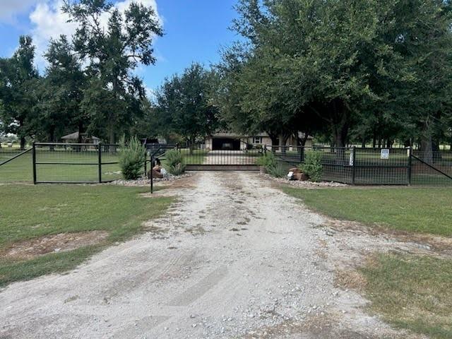 5177 Private Road 4052