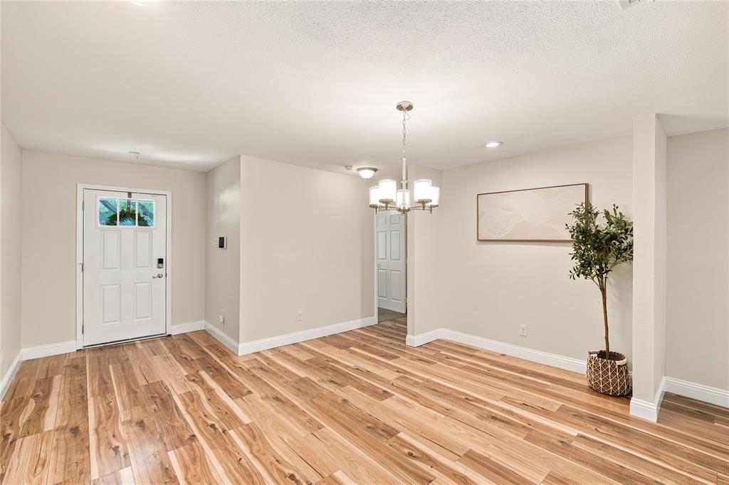 10547 Cayuga Drive