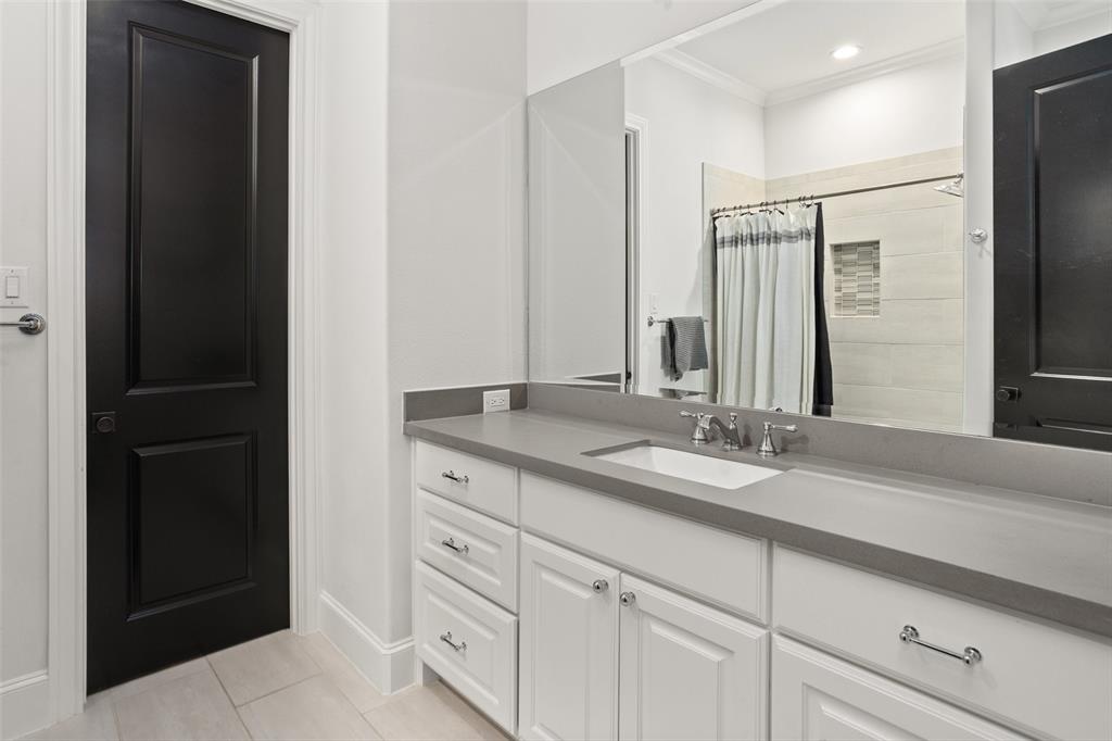 Mira Vista - Residential