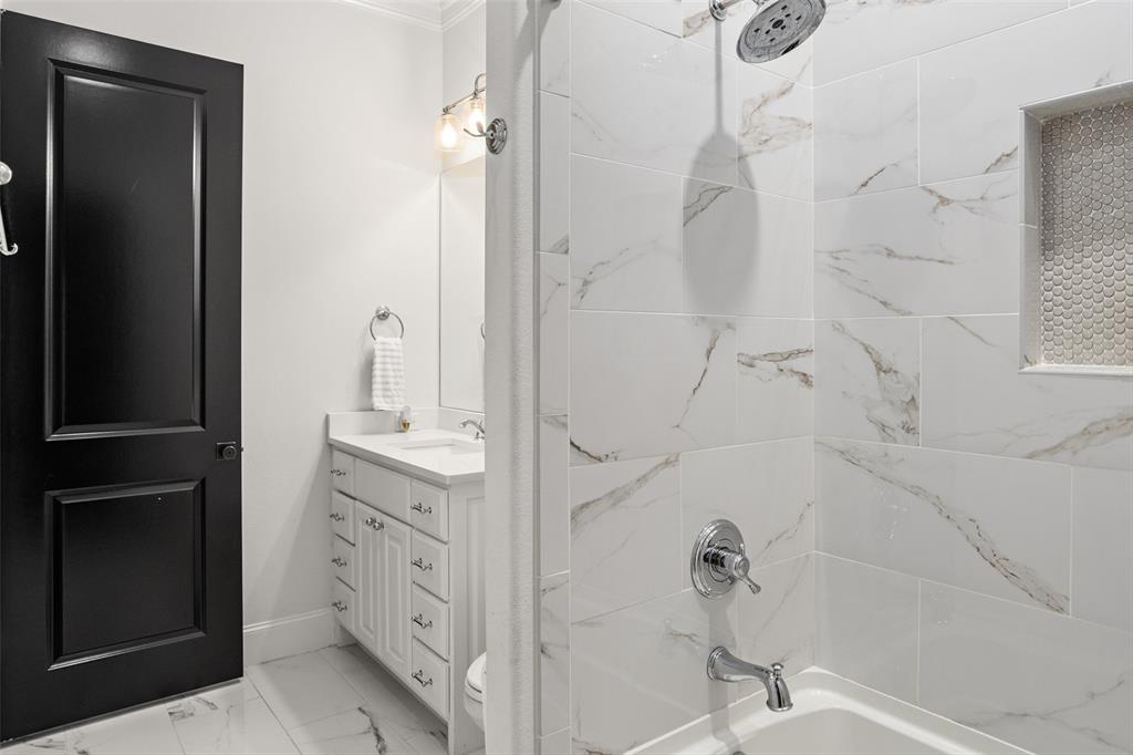 Mira Vista - Residential