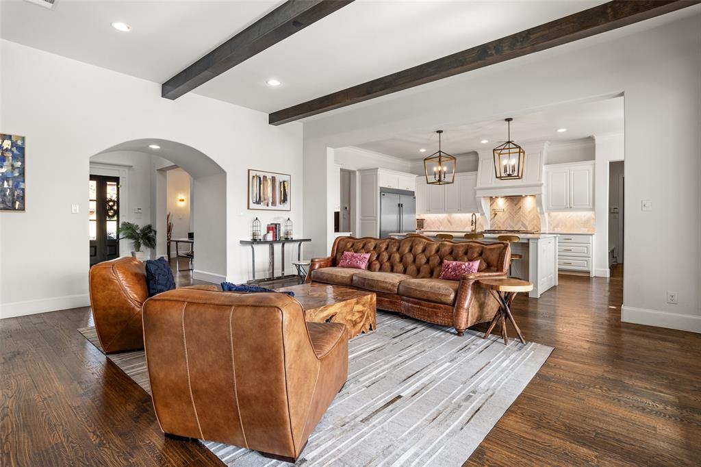 Mira Vista - Residential