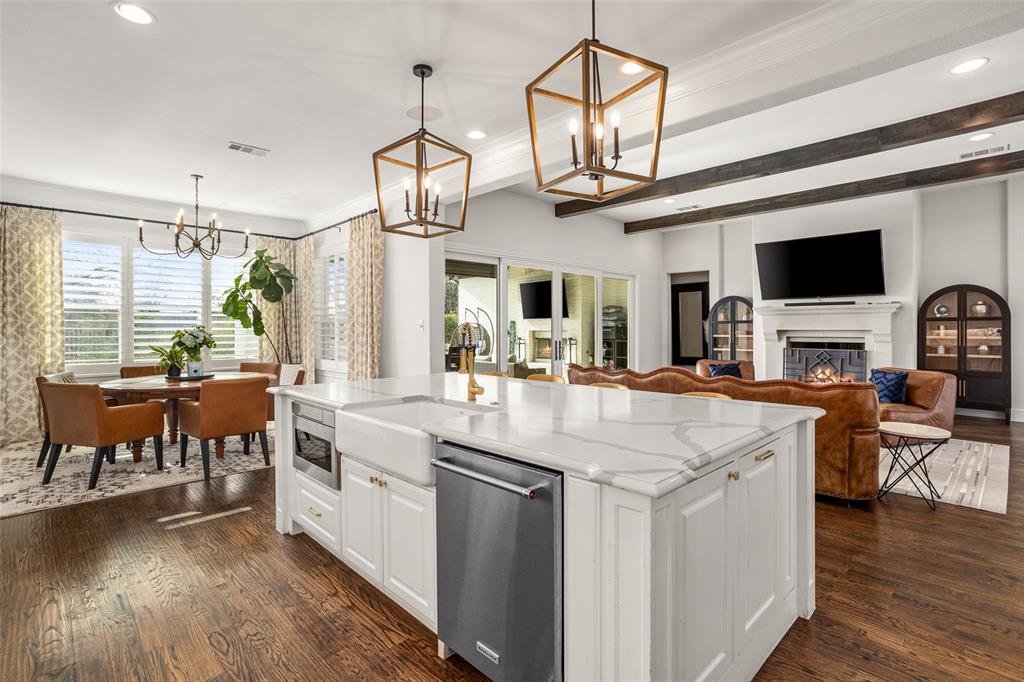 Mira Vista - Residential