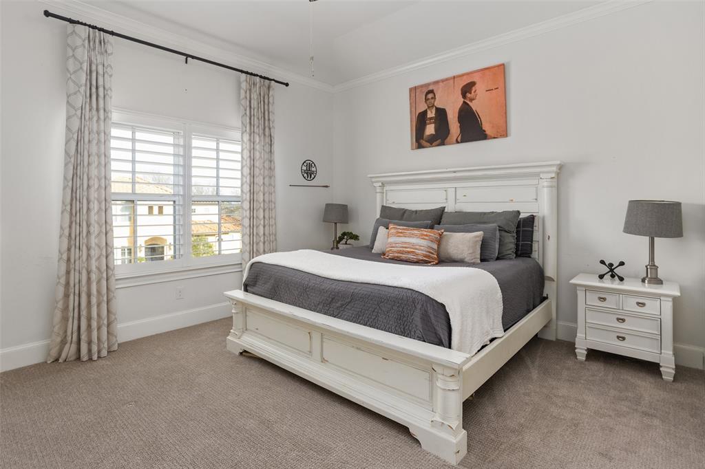 Mira Vista - Residential