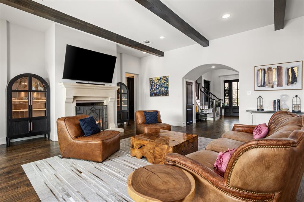 Mira Vista - Residential