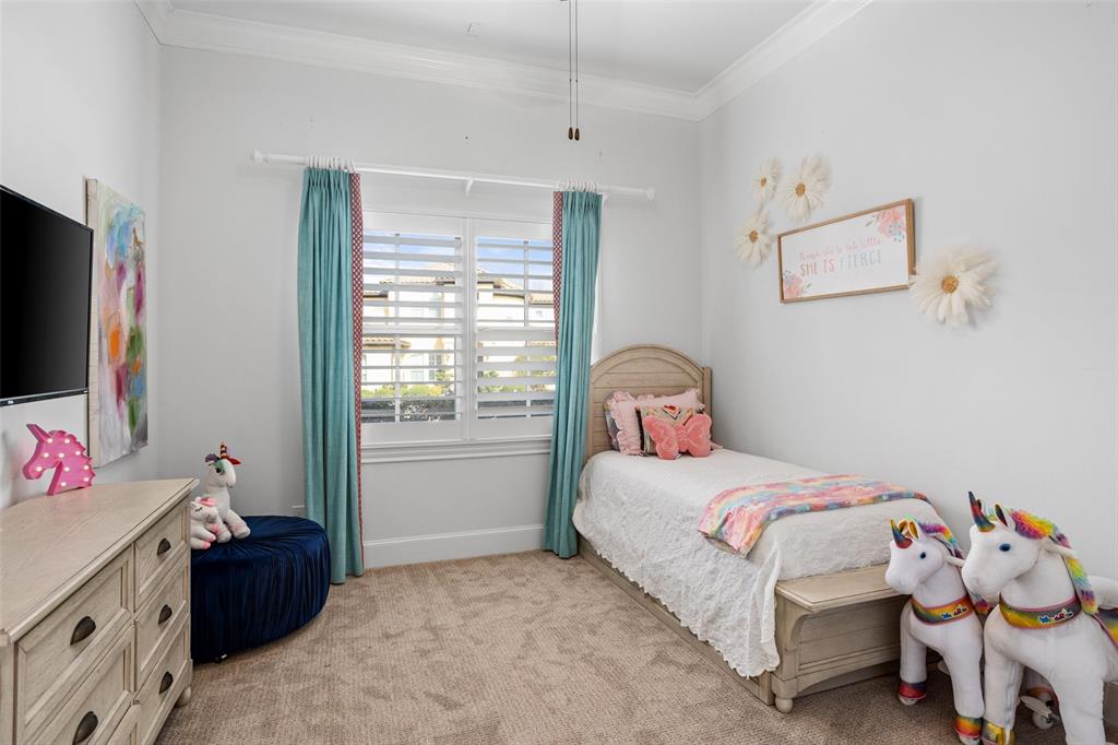 Mira Vista - Residential