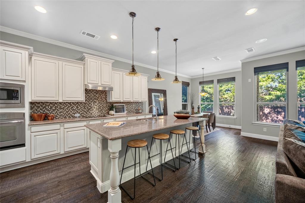 13611 COBBLESTONE Drive