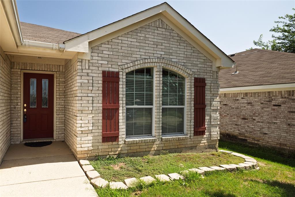 624 Bridle Trail