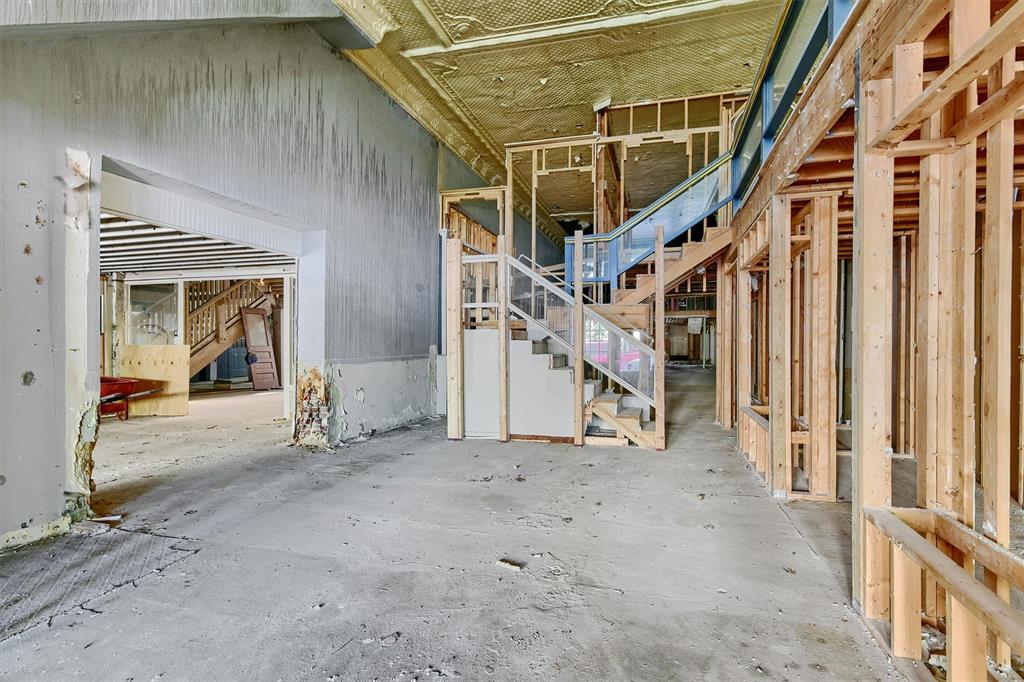 Otp Sherman - Commercial Sale