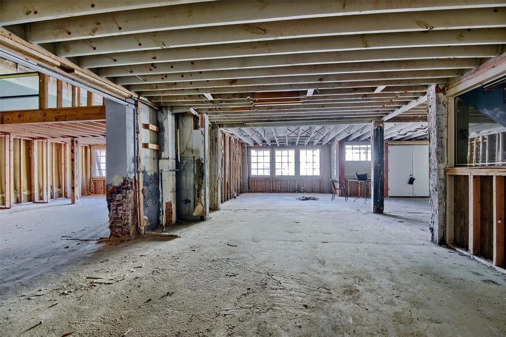 Otp Sherman - Commercial Sale