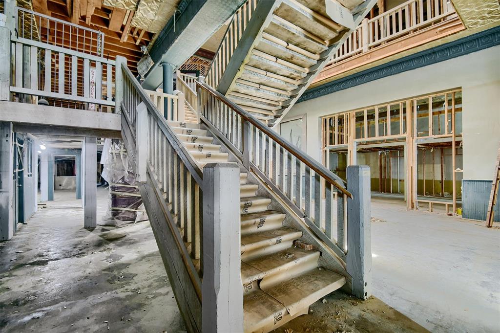 Otp Sherman - Commercial Sale