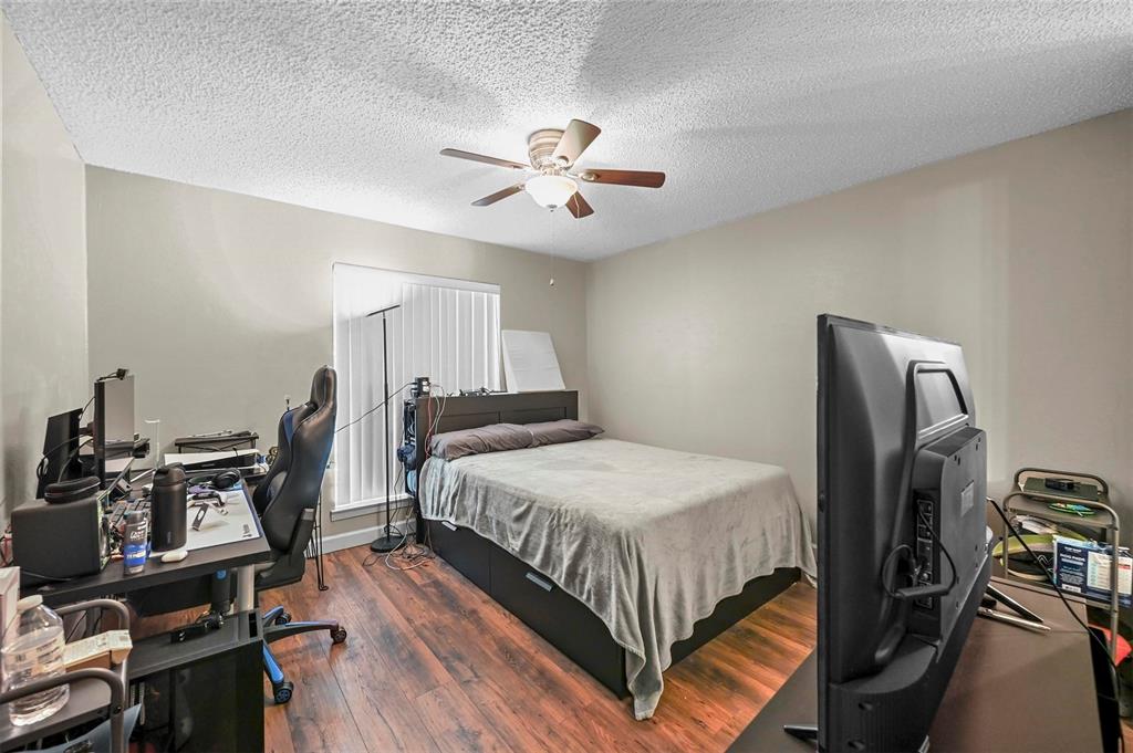 River Oaks Condos - Residential