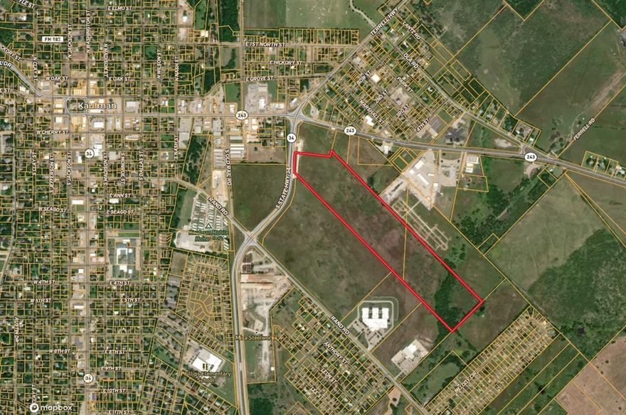 Prime commercial development opportunity containing approximately 44.4 acres conveniently located along a major arterial in the growing city of Kaufman.  Situated on Business 34, which connects Highway 175 to Interstate 20, this property would be suitable for a variety of uses.  A portion of the property is zoned MF1, which allows up to 12 dwelling units per acre, while the remaining portion if currently zoned Light Industrial.  Located near an elementary school with excellent visibility and traffic counts, this property is just waiting for your development plans!