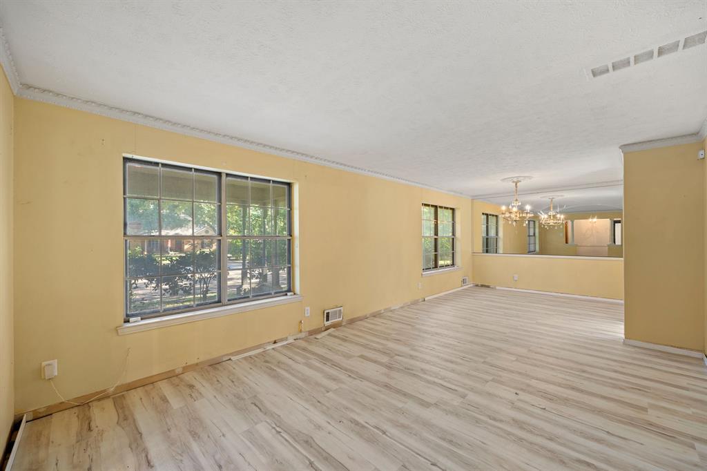 6925 Galemeadow Circle