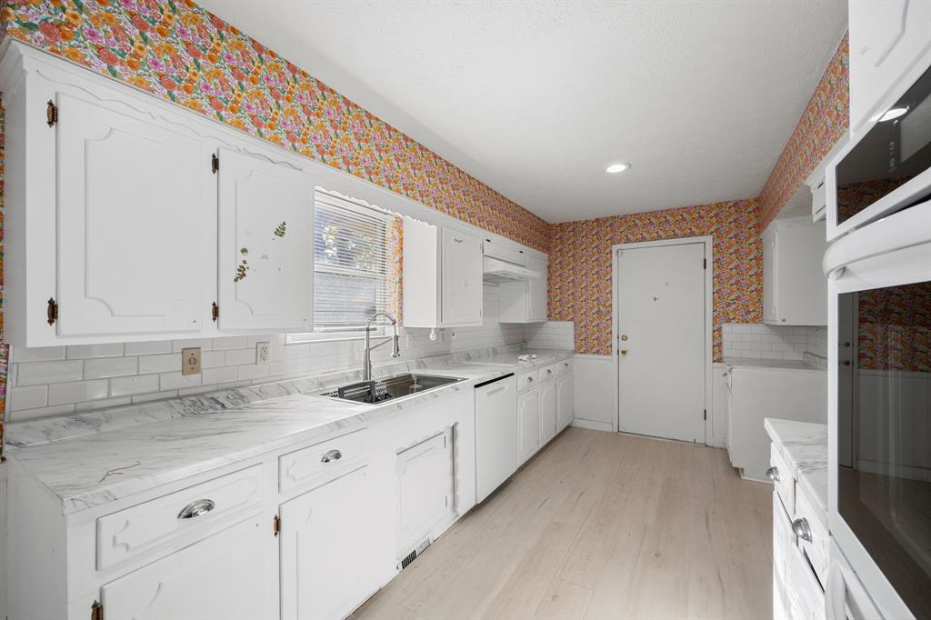 Mockingbird Manor - Residential