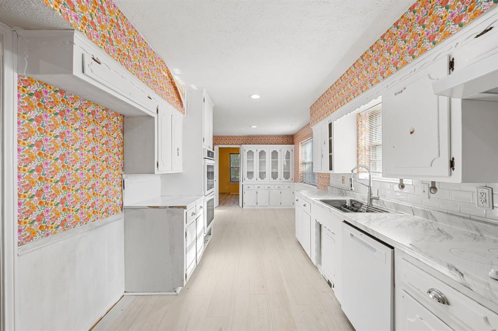 Mockingbird Manor - Residential