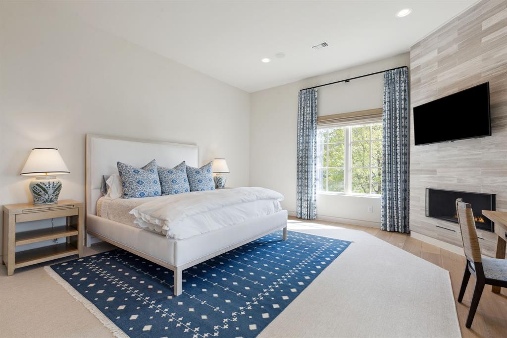 Long Cove on Cedar Creek Lake - Residential