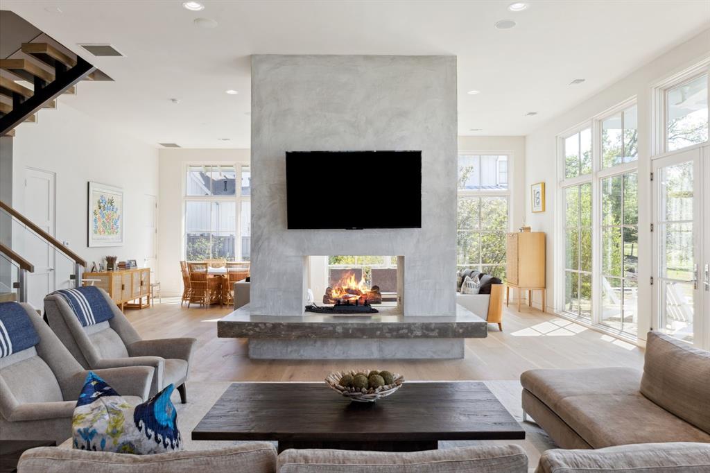 Long Cove on Cedar Creek Lake - Residential