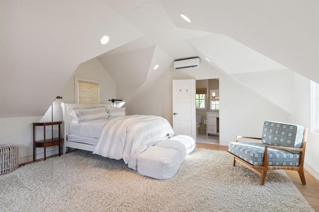 Long Cove on Cedar Creek Lake - Residential