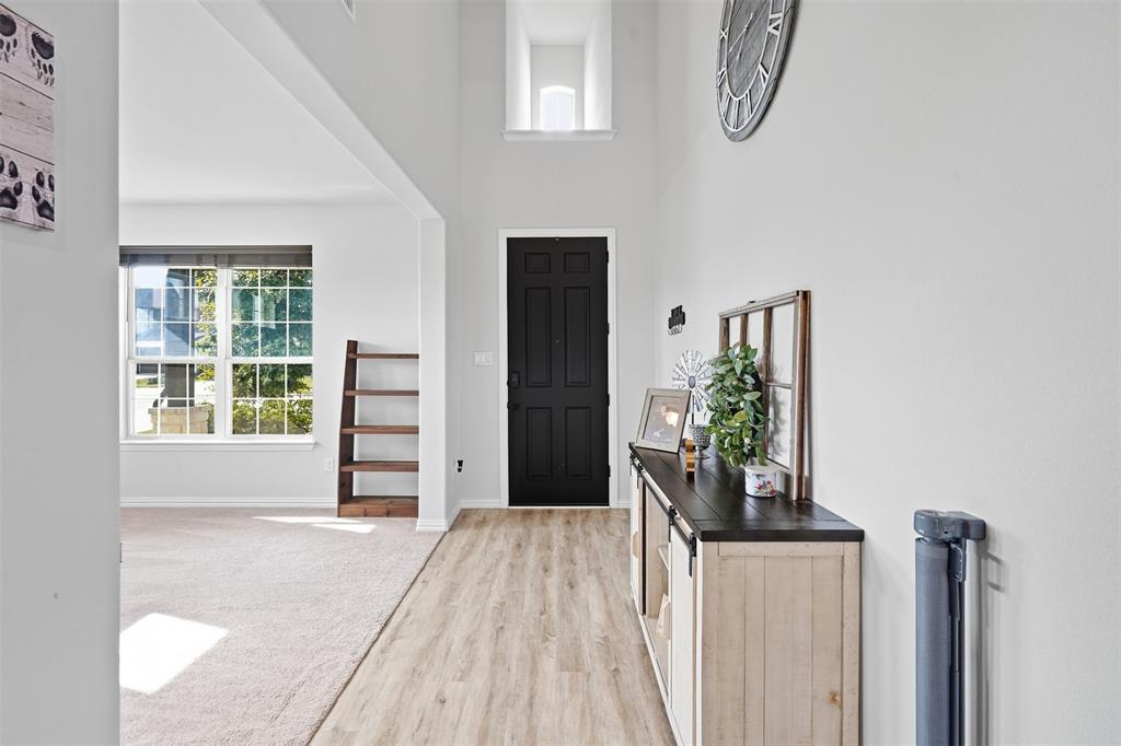 492 Letara Vista Drive