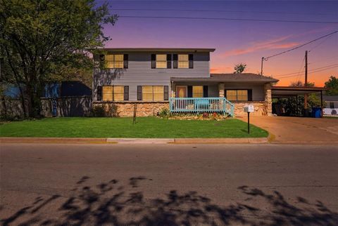 500 W Rucker Street Granbury TX 76048