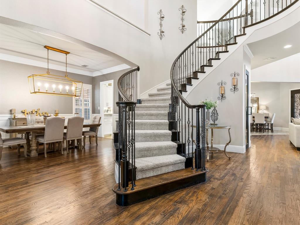 6497 Hunters Parkway