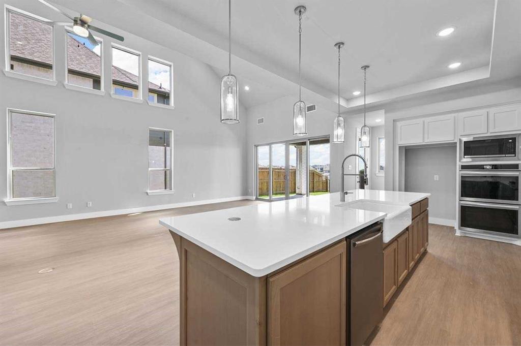 706 Hidden Creek Parkway