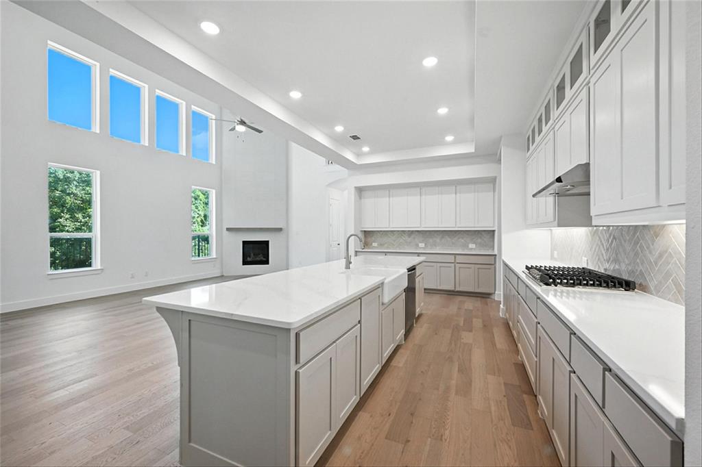 706 Hidden Creek Parkway