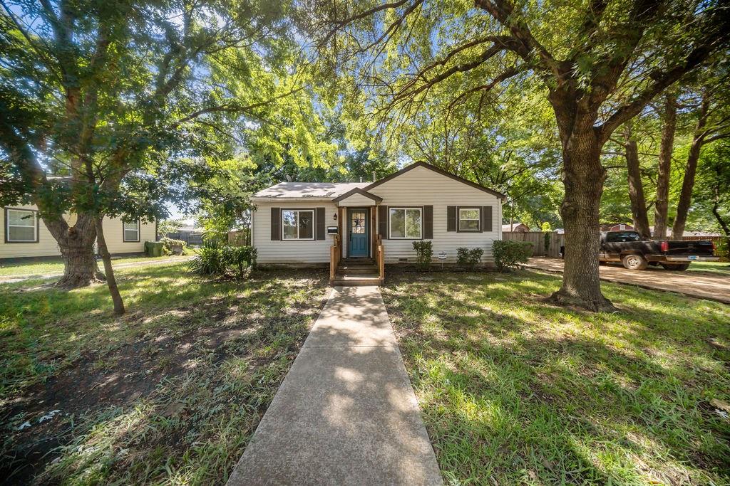 1116 Edgefield Drive